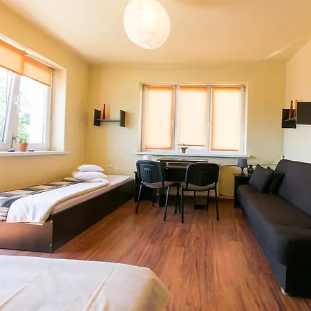 Hostel Goscinny Domek *
